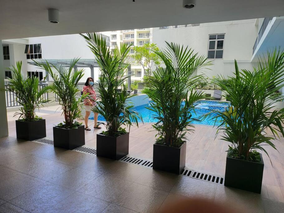 Apartament Luxury @ Bgc Sleeps 6 Comfortably Fast Wifi Pool! Manila Zewnętrze zdjęcie