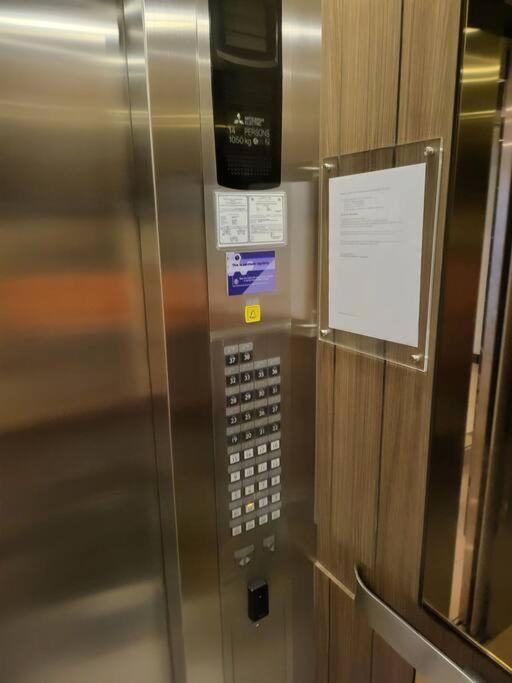 Apartament Luxury @ Bgc Sleeps 6 Comfortably Fast Wifi Pool! Manila Zewnętrze zdjęcie