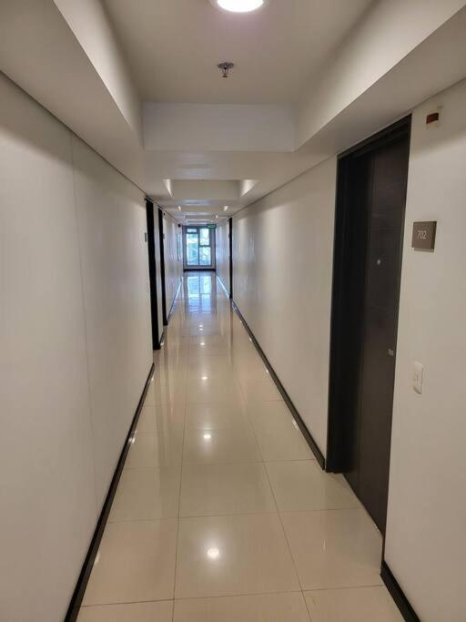 Apartament Luxury @ Bgc Sleeps 6 Comfortably Fast Wifi Pool! Manila Zewnętrze zdjęcie
